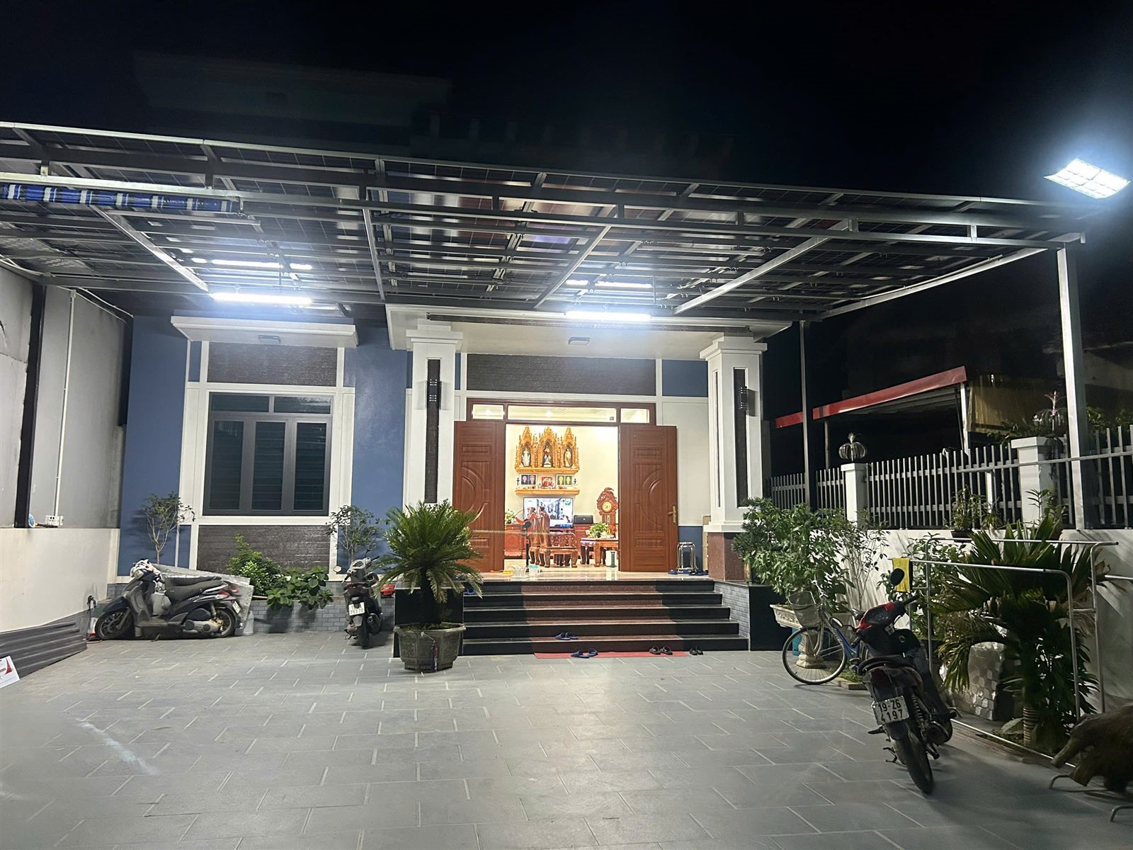 Nhà 6 triệu/tháng có xưởng may nhỏ: lắp điện mặt trời bao nhiêu?